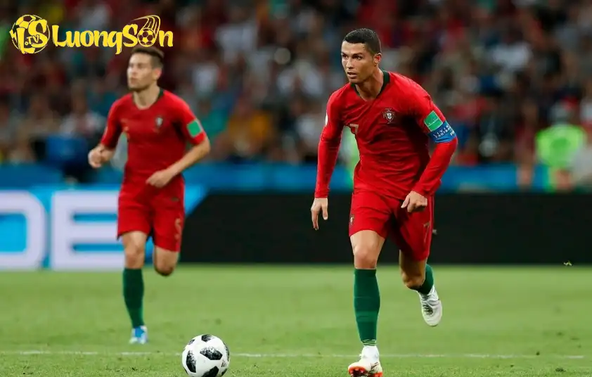 Ronaldo hướng tới mục tiêu có được 1000 bàn thắng. Ảnh: Getty Ronaldo hướng tới mục tiêu có được 1000 bàn thắng. Ảnh: Getty