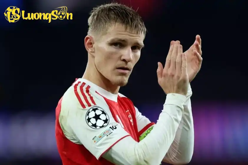 Odegaard đang được nhiều ông lớn châu Âu nhắm đến. Ảnh: The Mirror Odegaard đang được nhiều ông lớn châu Âu nhắm đến. Ảnh: The Mirror