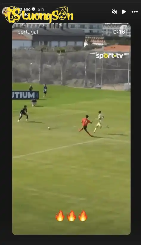 Ronaldo chia sẻ phản ứng của mình sau khi con trai ghi bàn đầu tiên cho U16 Bồ Đào Nha Ronaldo chia sẻ phản ứng của mình sau khi con trai ghi bàn đầu tiên cho U16 Bồ Đào Nha